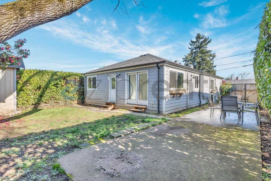 6035 Ne 17th Ave - Photo 6 of 28