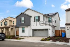 featured image of 3375 Tibidabo St