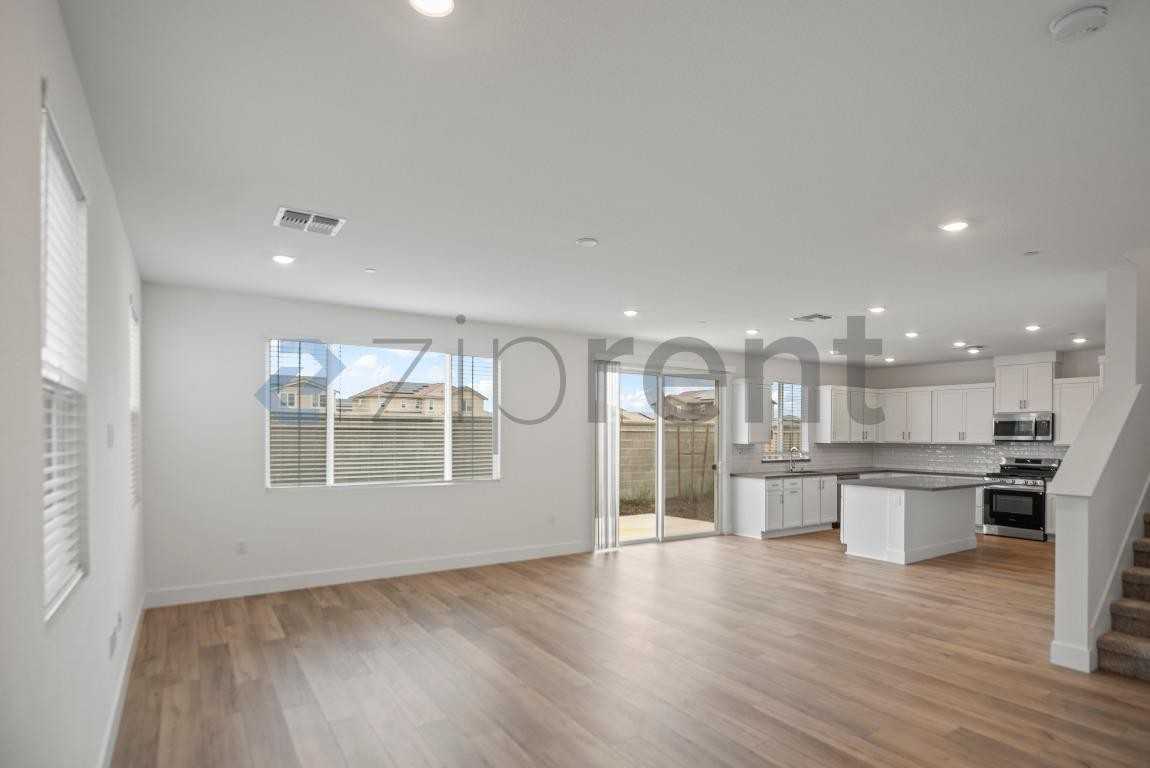 3375 Tibidabo St - Photo 7 of 29