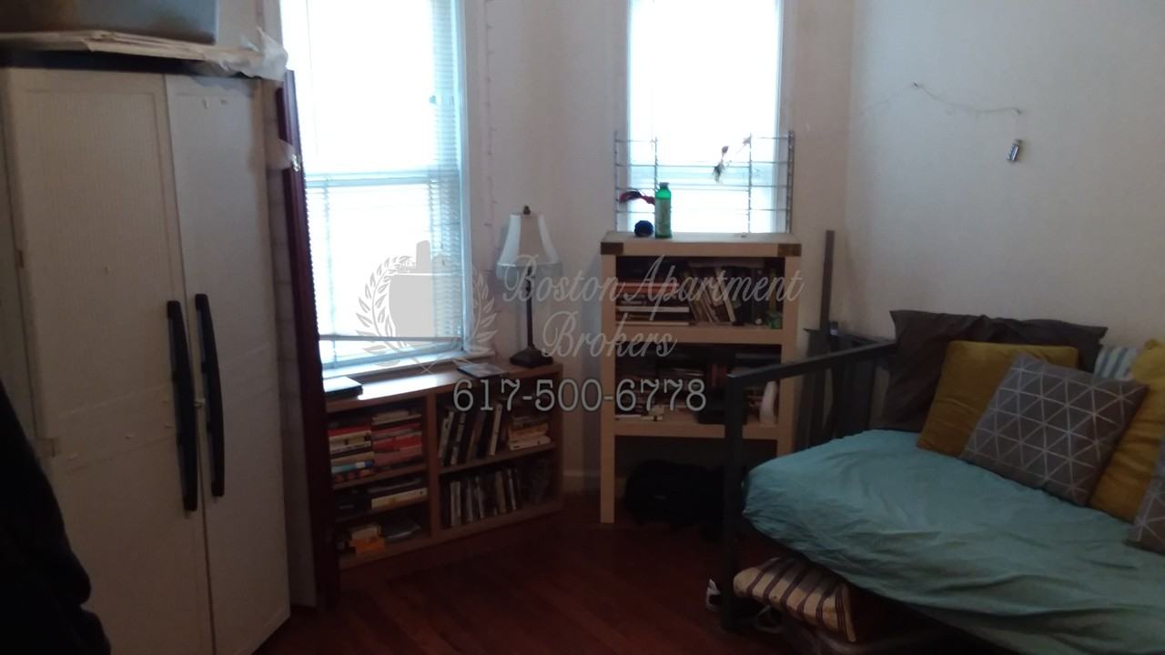 29 Haskell St #1 - Photo 7 of 10