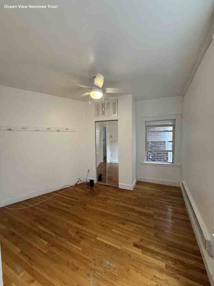 12 Charter St #3R - Photo 5 of 16