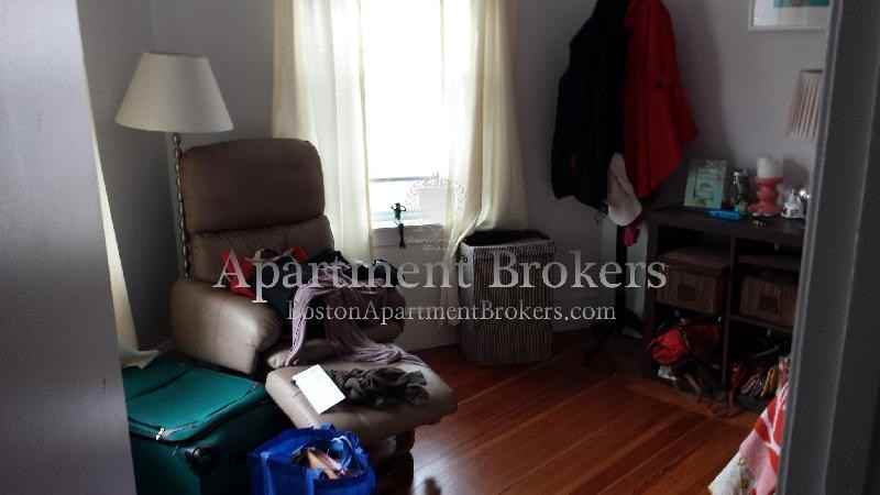 29 Union St #2 - Photo 6 of 23