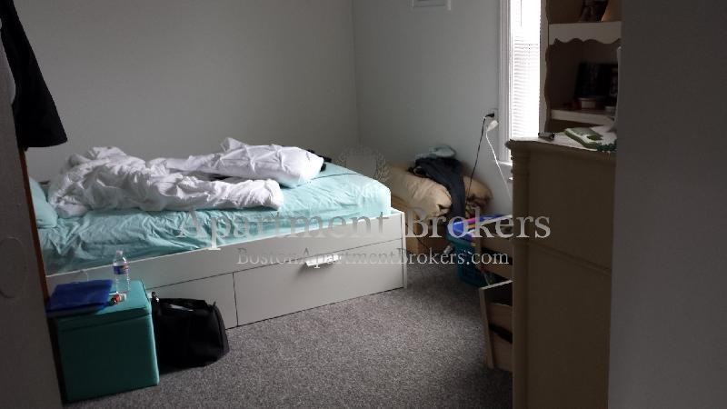 29 Union St #2 - Photo 7 of 23