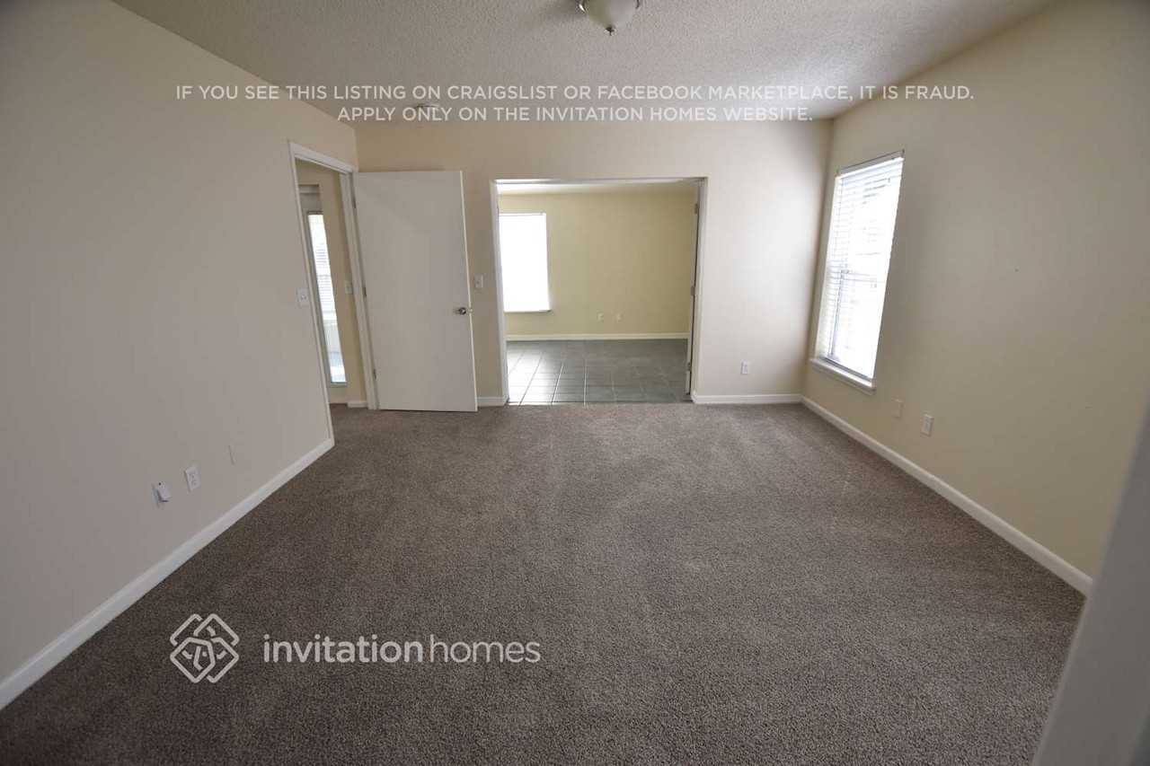 5444 Conway Oaks Ct - Photo 6 of 13