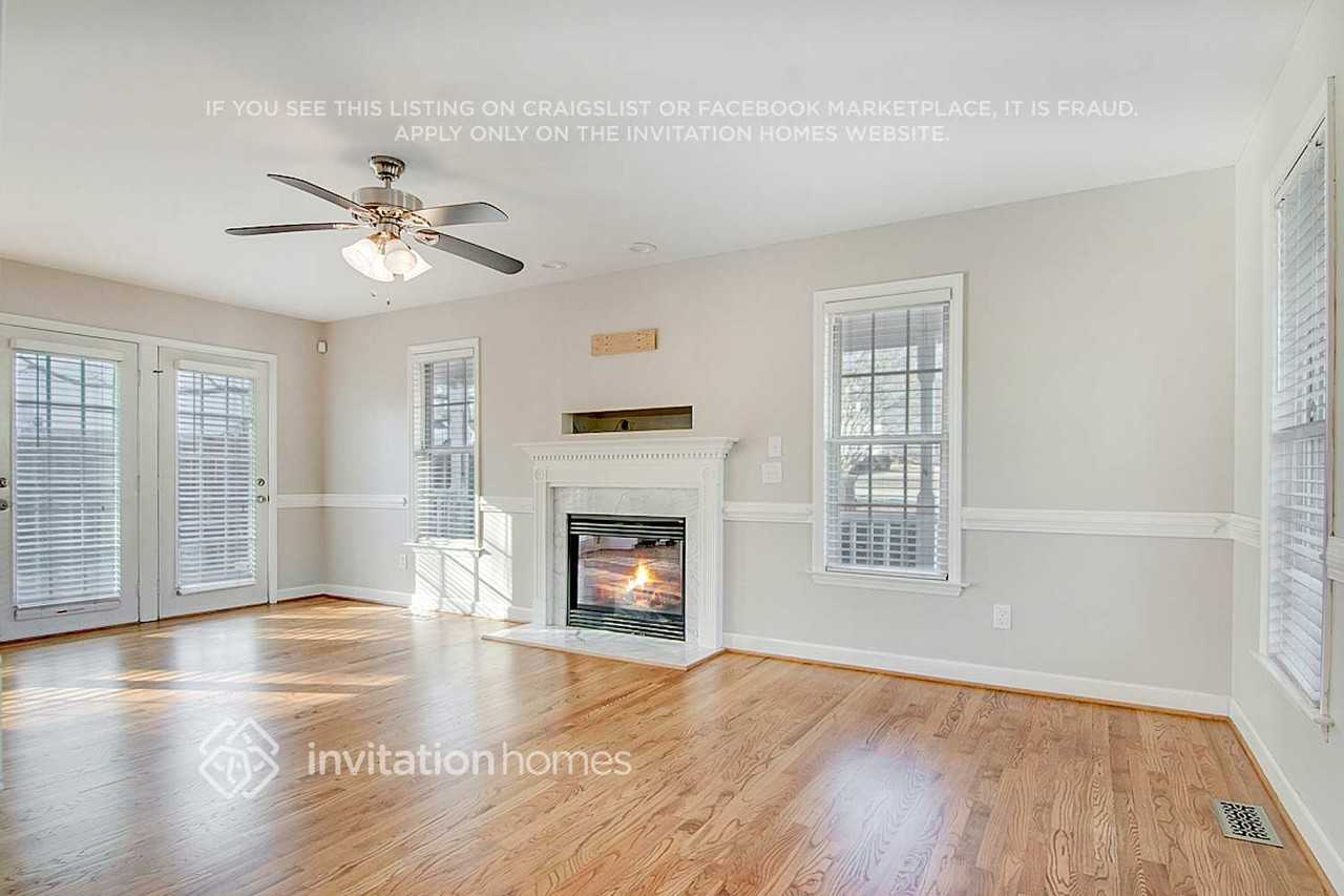 100 White Cap Ln - Photo 2 of 14