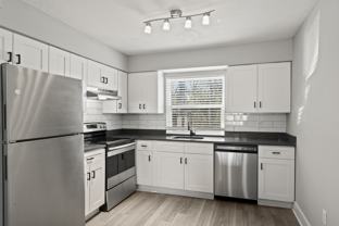 Mandarin Bay Apartments - Photo 1 of 1