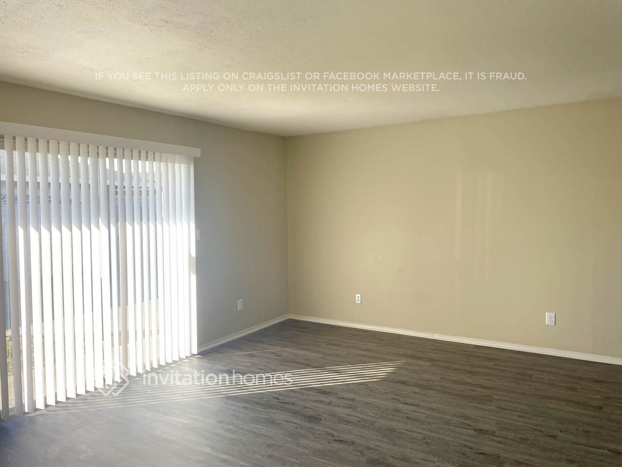 8840 Marcona Ave - Photo 3 of 14