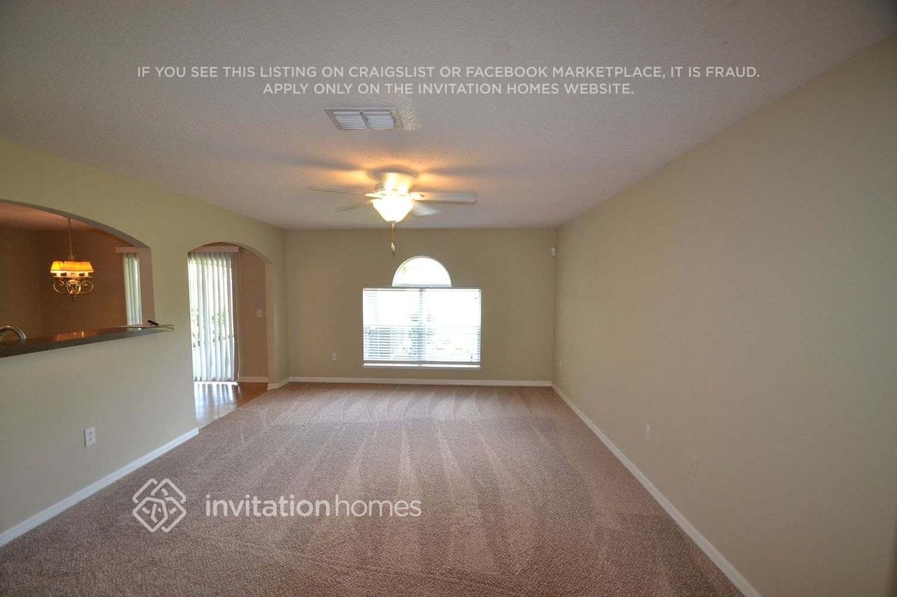 11142 Summer Star Dr - Photo 2 of 12