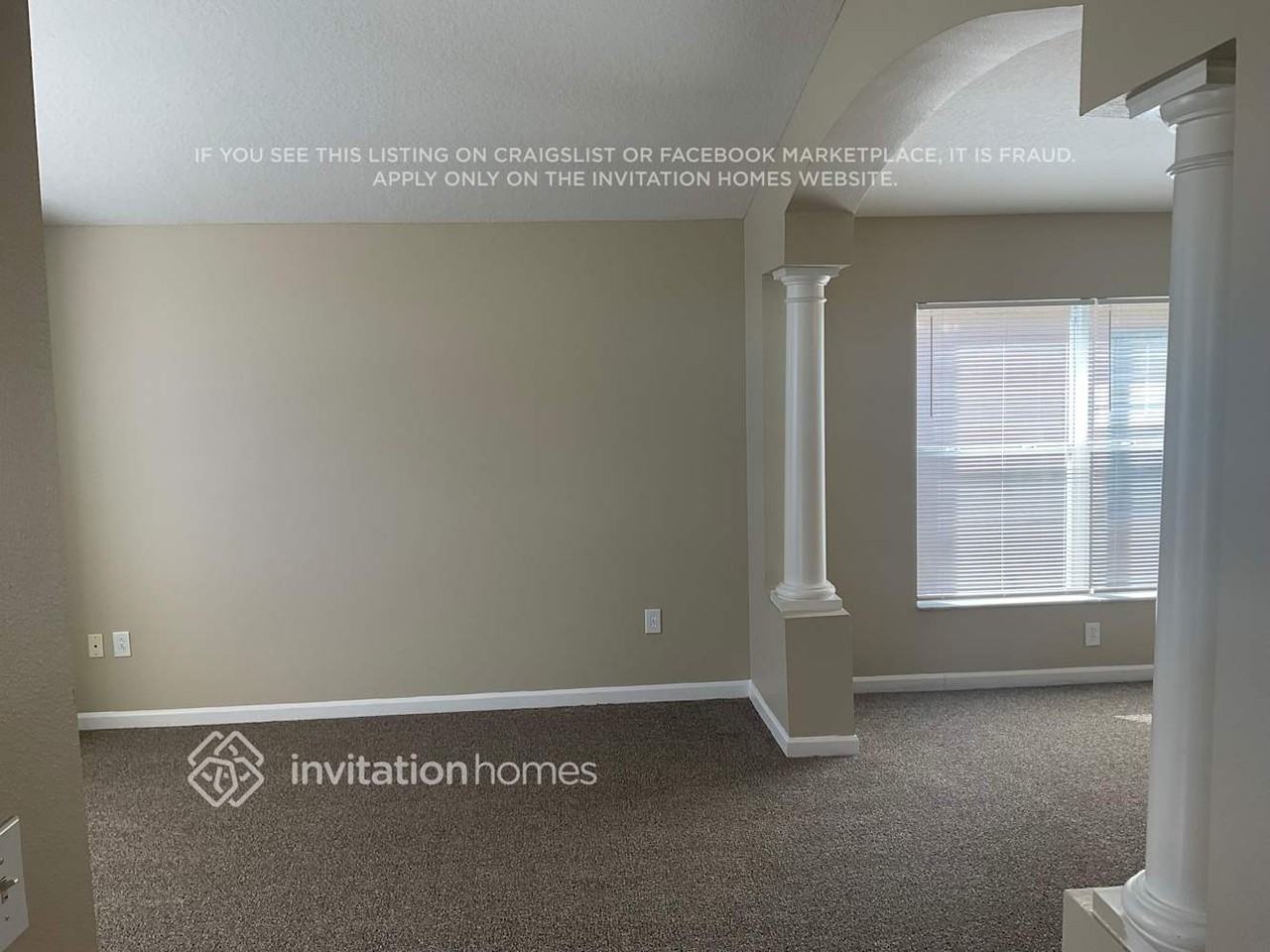 808 Barclay Wood Dr - Photo 3 of 31