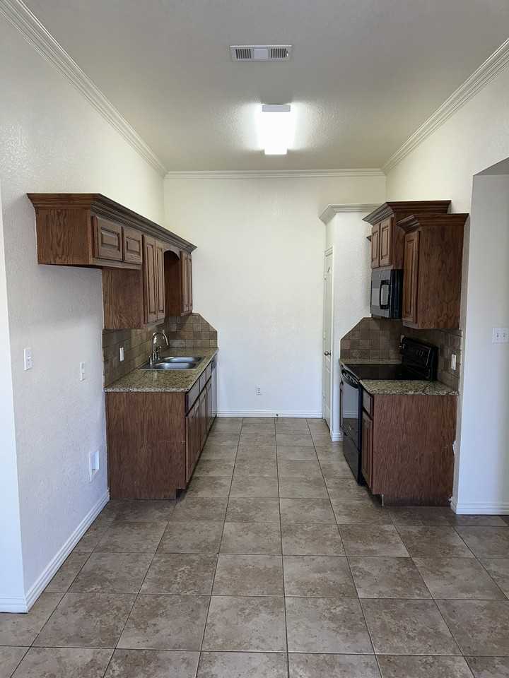 8203 Saddle Brook Drive #A - Photo 4 of 24