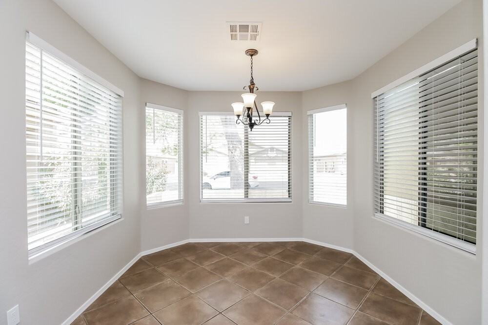 23189 S 215th St - Photo 7 of 16