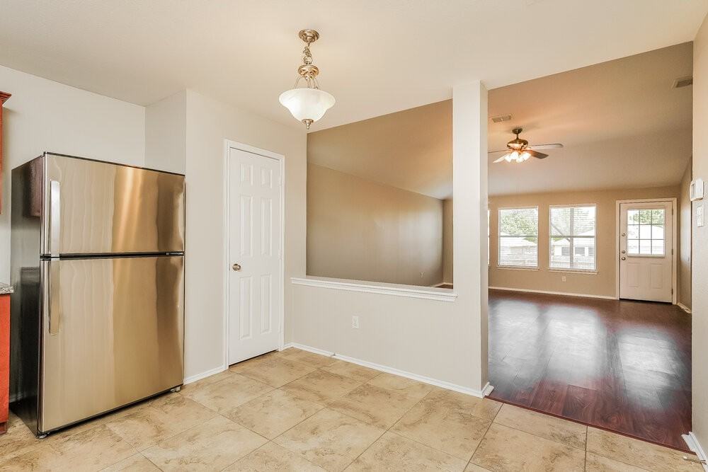 8921 Tumbleweed Dr - Photo 6 of 16