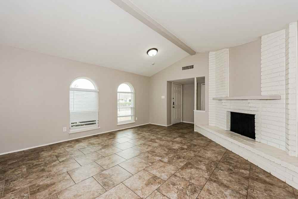 7438 Emory Oak Ln - Photo 3 of 16