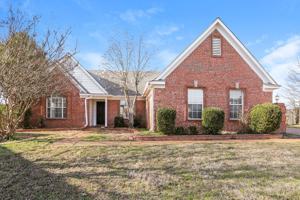 featured image of 6688 Ross Manor Dr