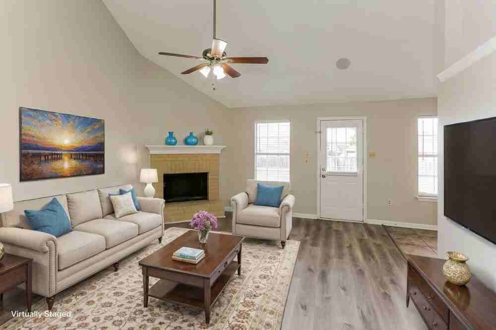 6688 Ross Manor Dr - Photo 3 of 19