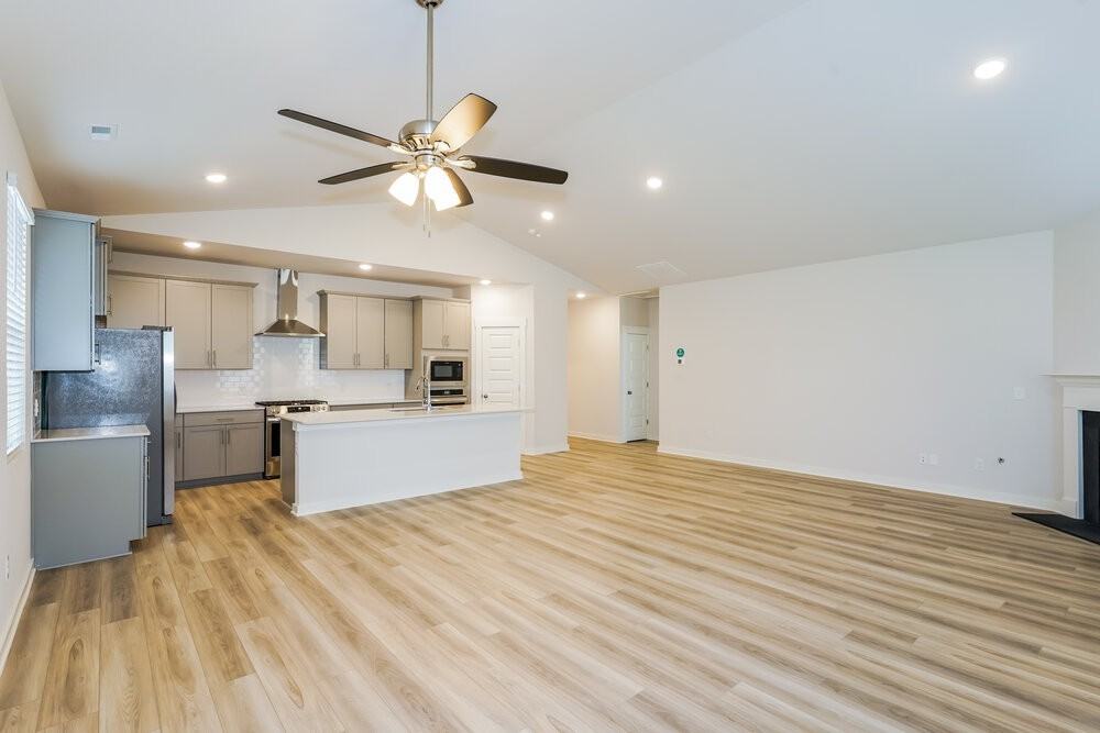 599 Snap Dragon Ln - Photo 6 of 17