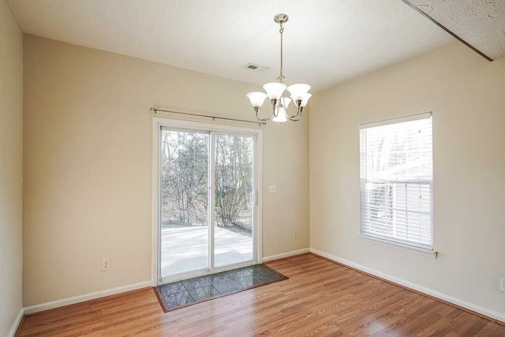 7212 Legacy Dr - Photo 6 of 17