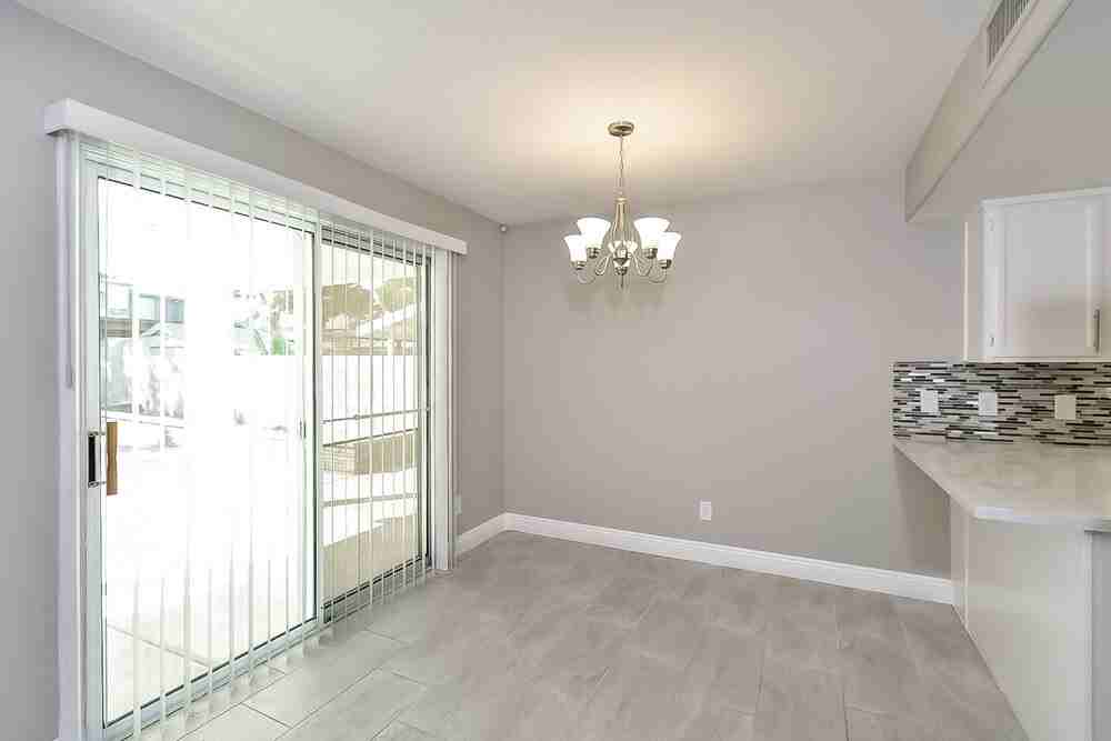 7517 Maiden Run Ave - Photo 7 of 20