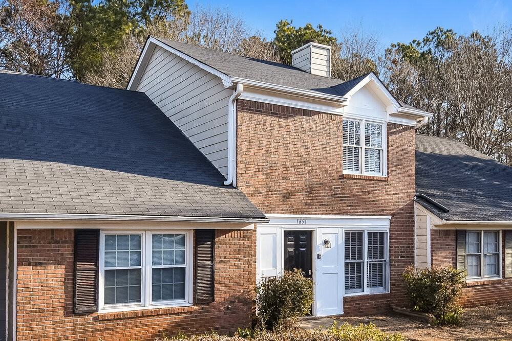 1651 Winchester Way Se - Photo 4 of 17