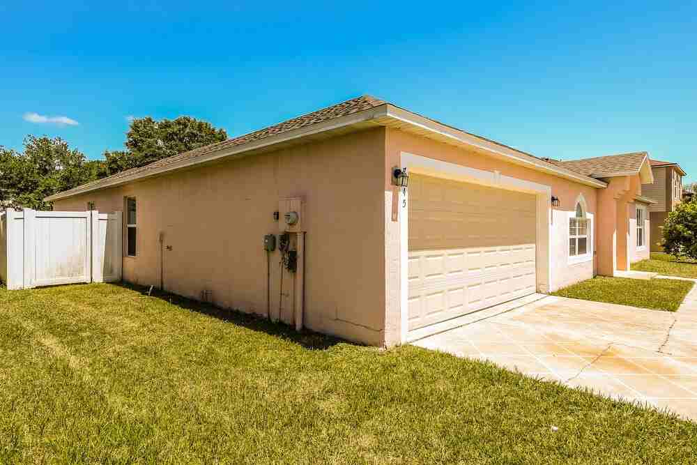7245 Nottinghamshire Dr - Photo 3 of 19