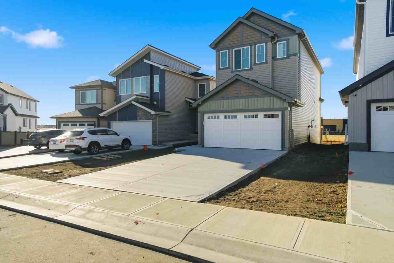 7104 47a St - Photo 2 of 50