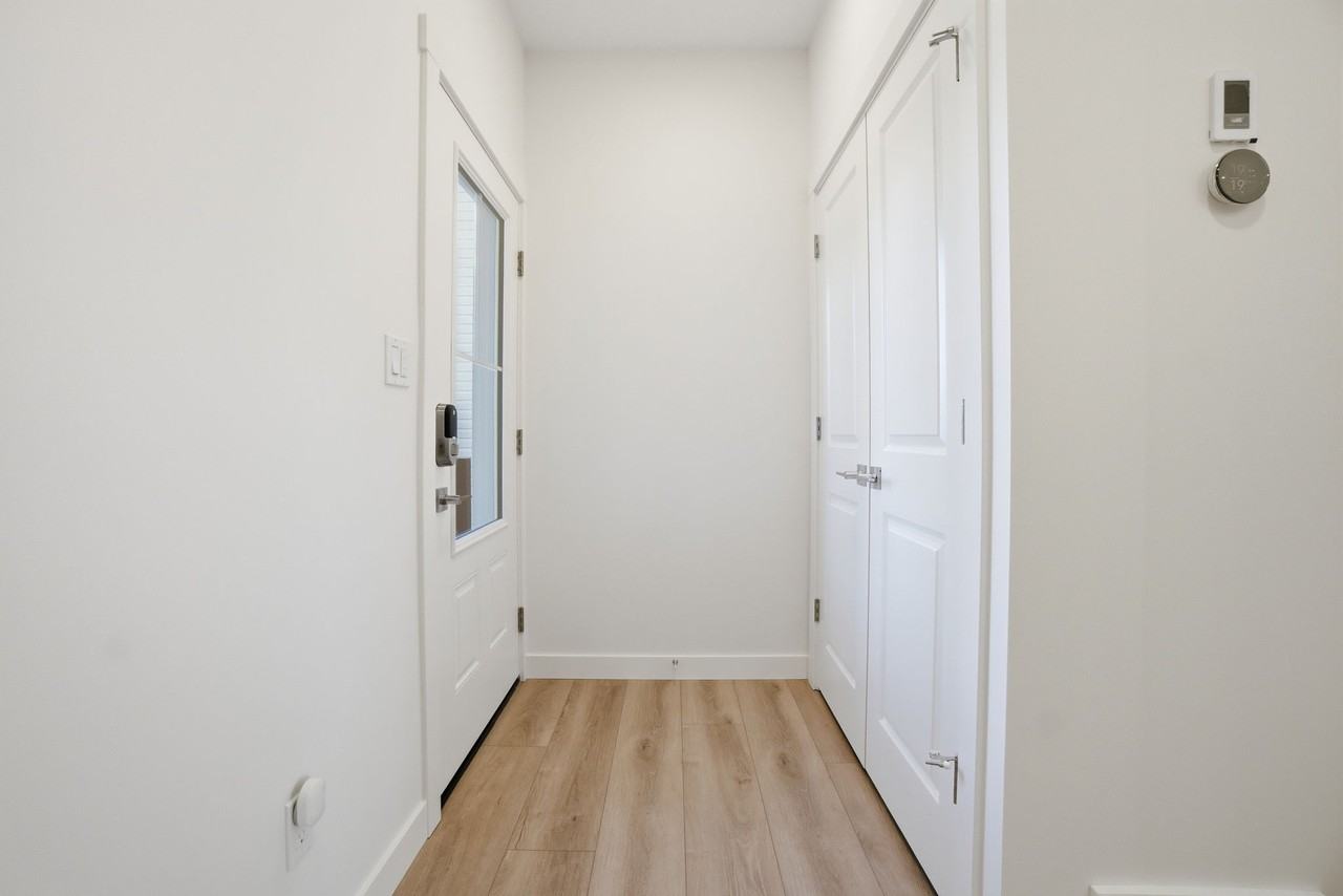 7104 47a St - Photo 5 of 50