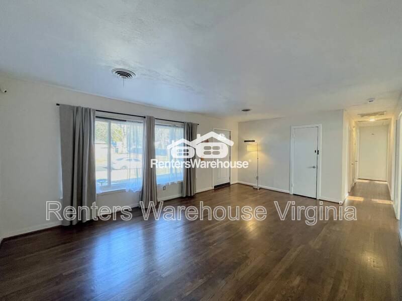 5801 Townley Ave - Photo 3 of 29