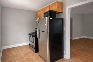 1101 State St - Photo 1 of 1