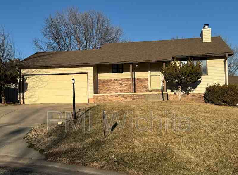 235 Willow Way - Photo 2 of 12