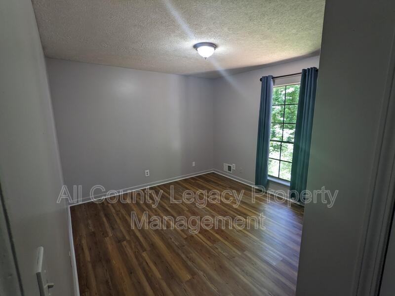 4566 Town Crier Rd Sw - Photo 7 of 12