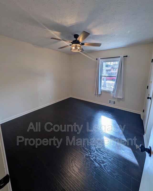 1200 Creekwood Cv - Photo 6 of 13