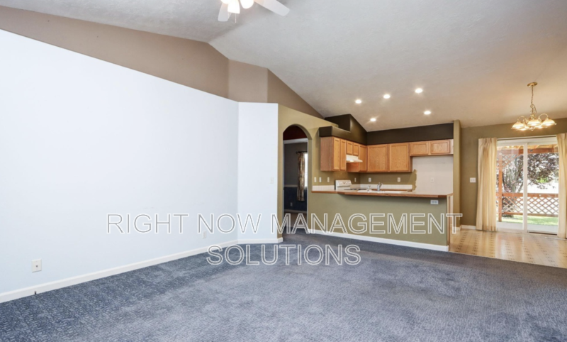 815 S Pawnee Ave - Photo 2 of 20