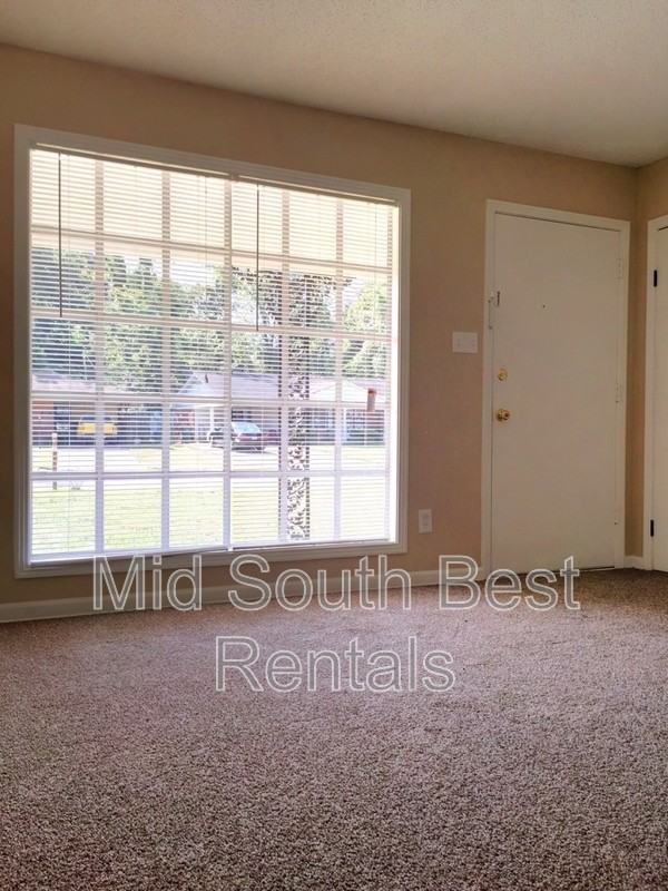 4533 Melwood St - Photo 2 of 8