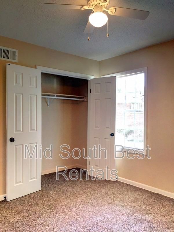 4533 Melwood St - Photo 4 of 8