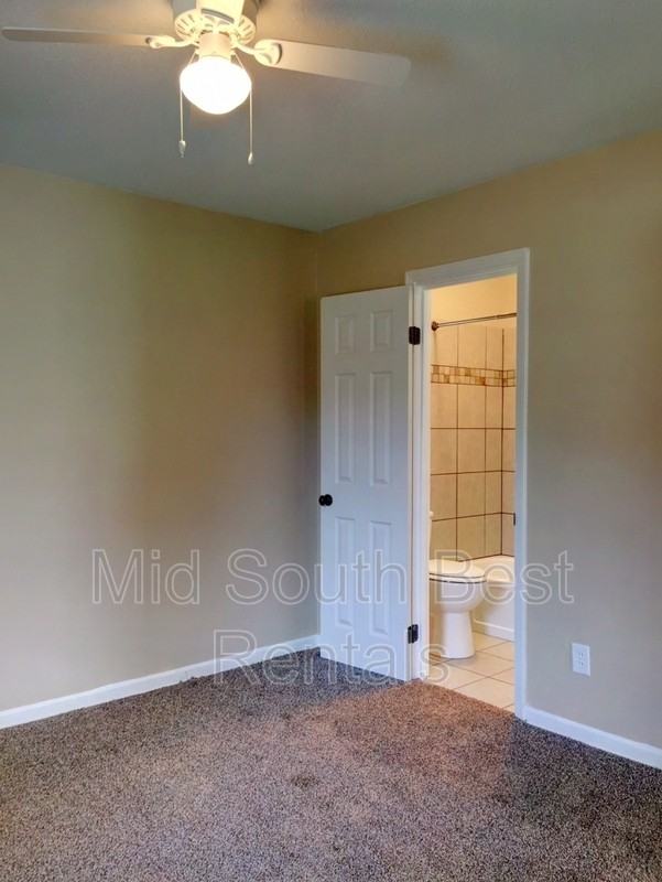 4533 Melwood St - Photo 5 of 8