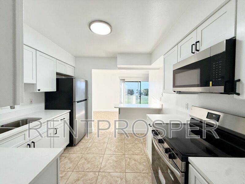 4351 S Semoran Blvd #4 - Photo 2 of 25