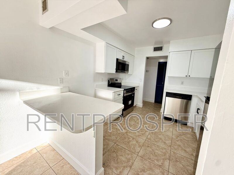 4351 S Semoran Blvd #4 - Photo 6 of 25