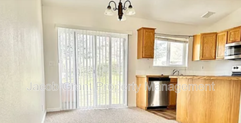 3149 Goldfield Dr - Photo 2 of 16