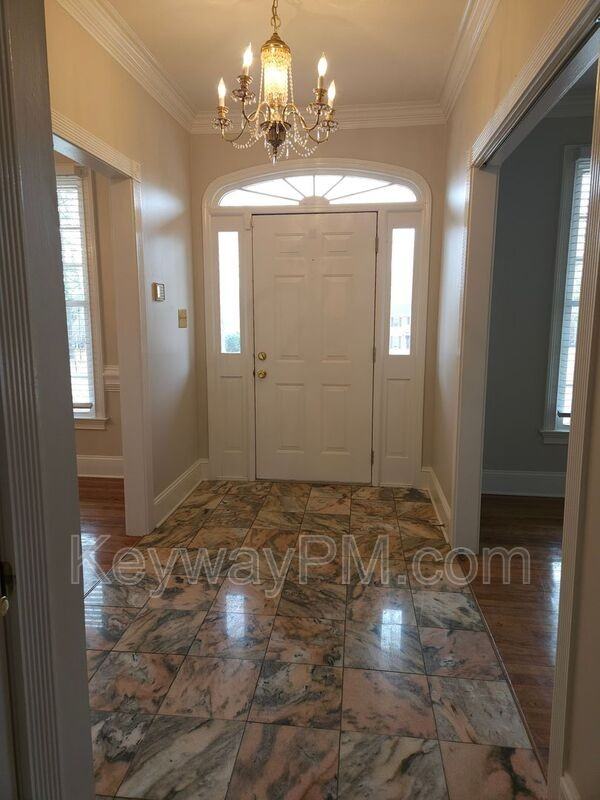 954 Windmill Ln - Photo 4 of 41