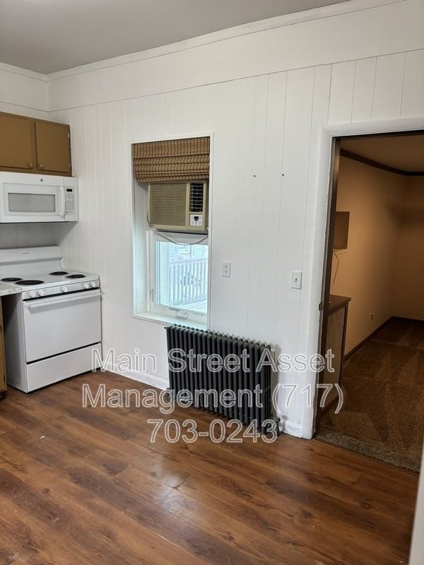 831 Willow St - Photo 2 of 17