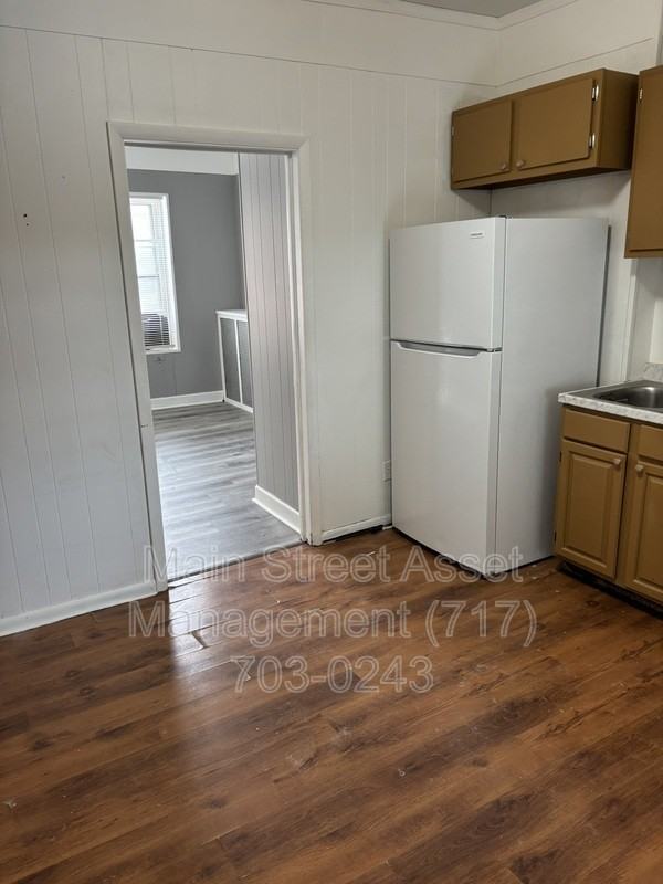 831 Willow St - Photo 3 of 17