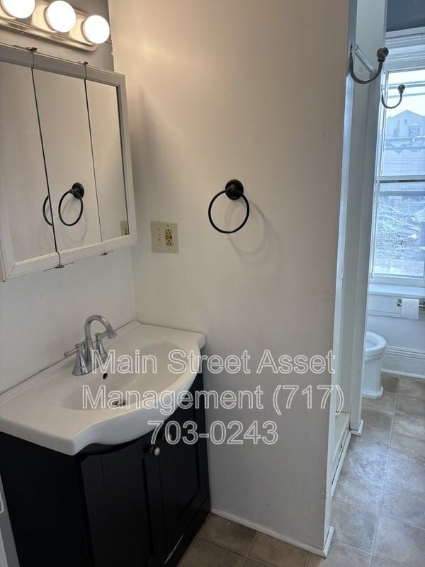 831 Willow St - Photo 7 of 17