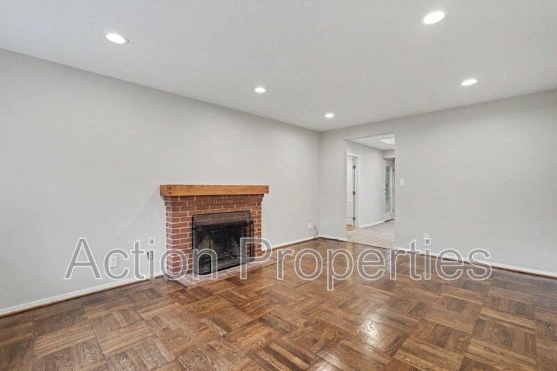 3471 South Ct - Photo 3 of 35