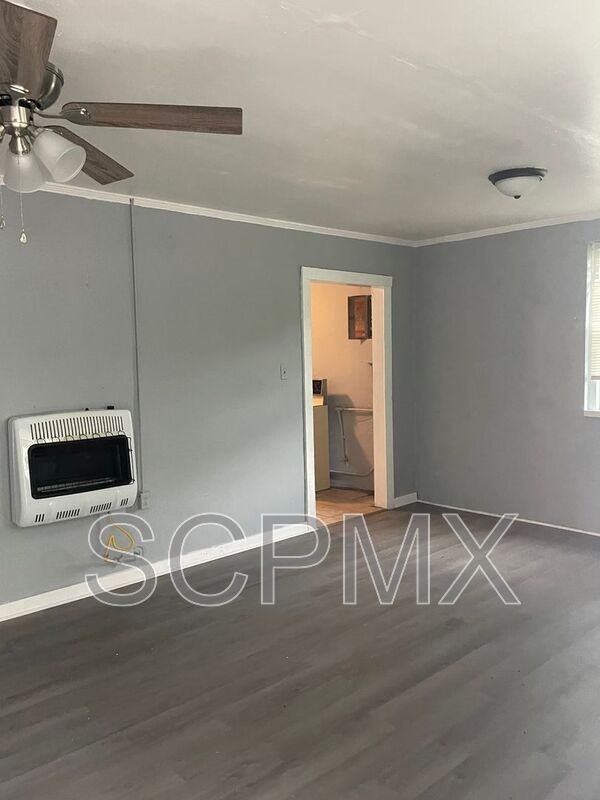 949 Woods St - Photo 5 of 7