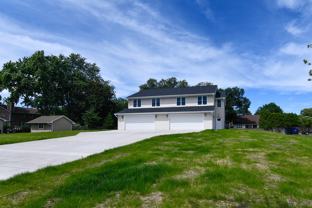 735 Hoffman Rd - Photo 1 of 1