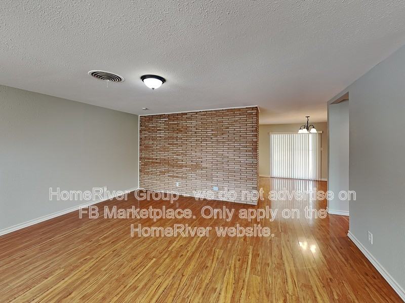 205 Zephyr Dr - Photo 2 of 20