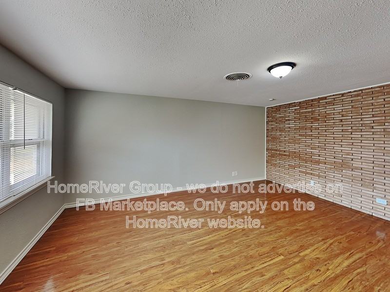 205 Zephyr Dr - Photo 3 of 20