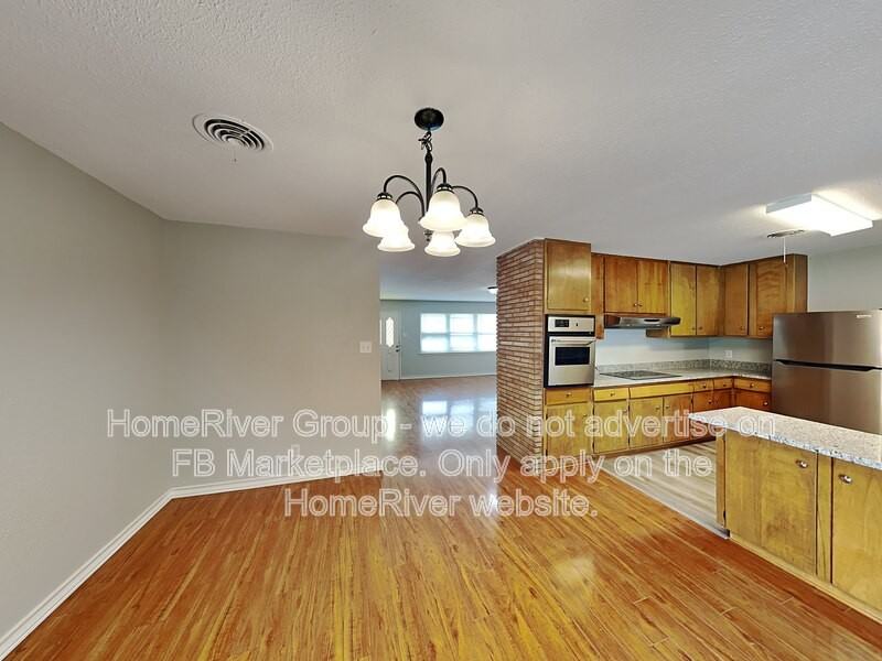 205 Zephyr Dr - Photo 4 of 20