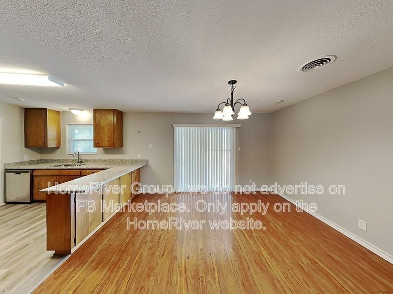 205 Zephyr Dr - Photo 5 of 20