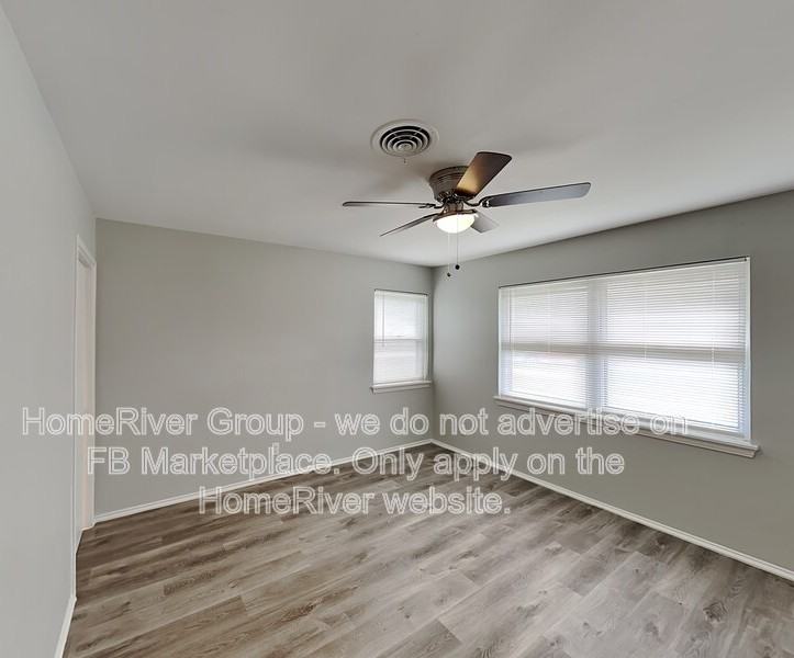 205 Zephyr Dr - Photo 7 of 20